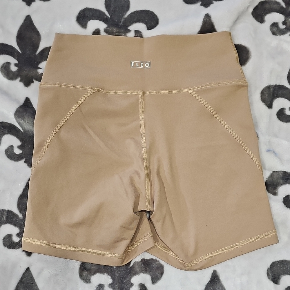 EUC Fleo High Waisted Shorts Small Tan Crossfit Weightlifting - Picture 4 of 5
